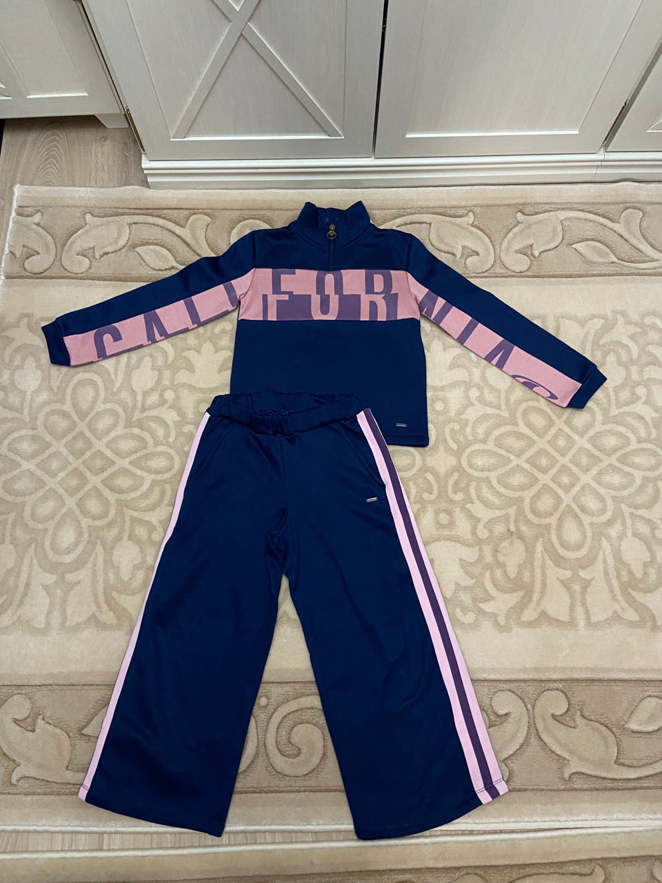 Set pantaloni și coftita la pachet 7/8 ani foto 2