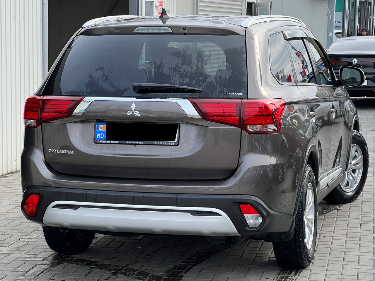 Mitsubishi Outlander foto 3