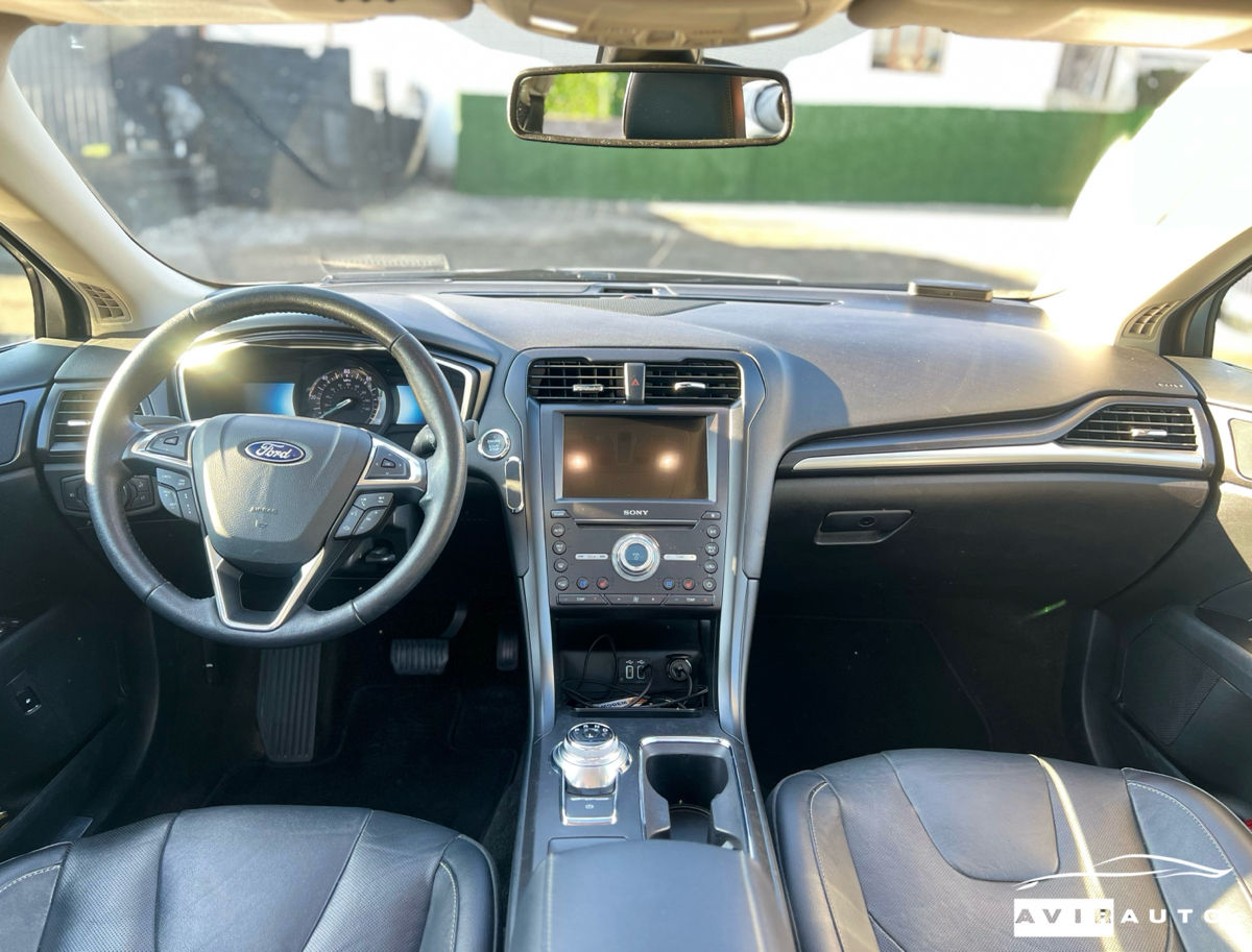 Ford Fusion foto 6