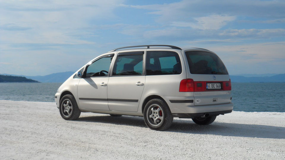 Volkswagen Sharan foto 2