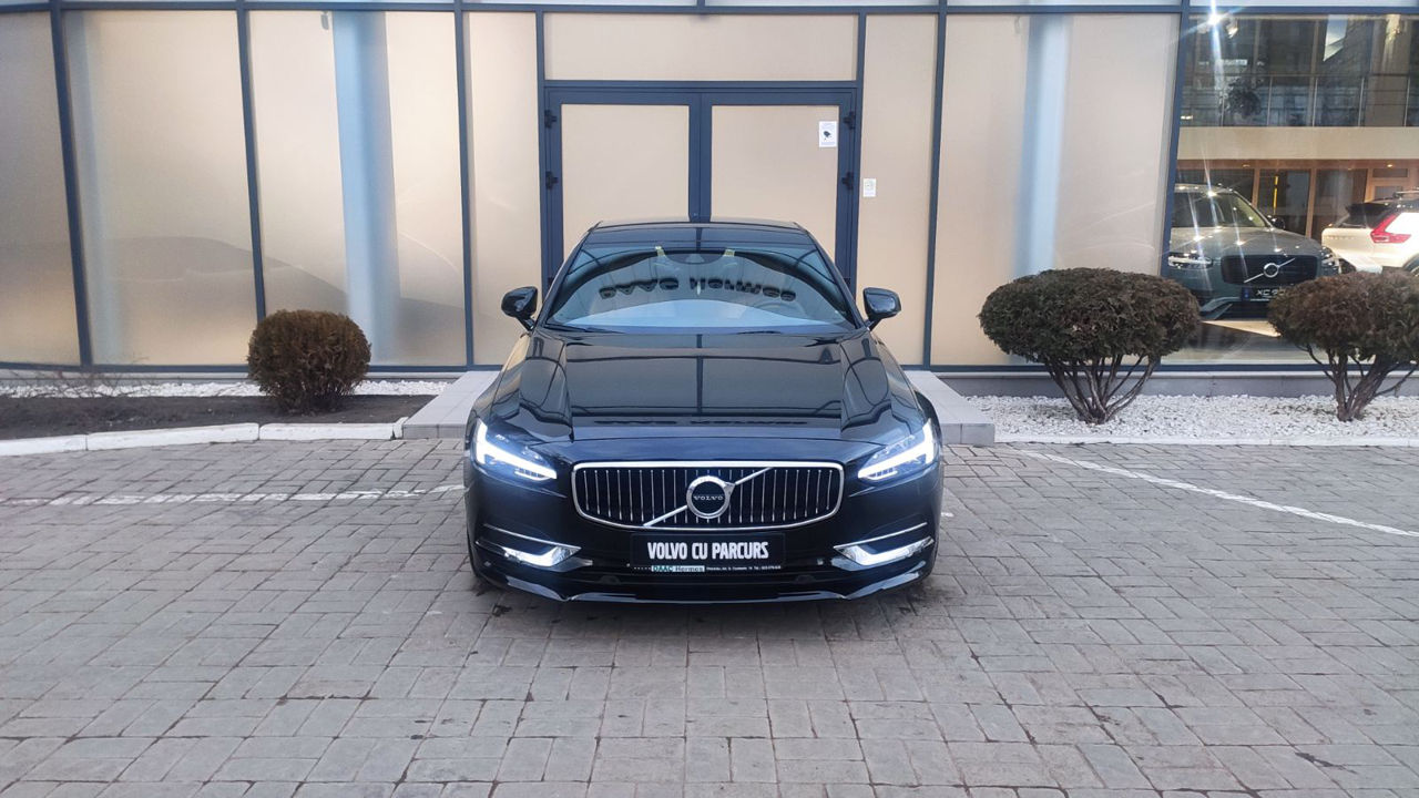 Volvo S90 foto 2