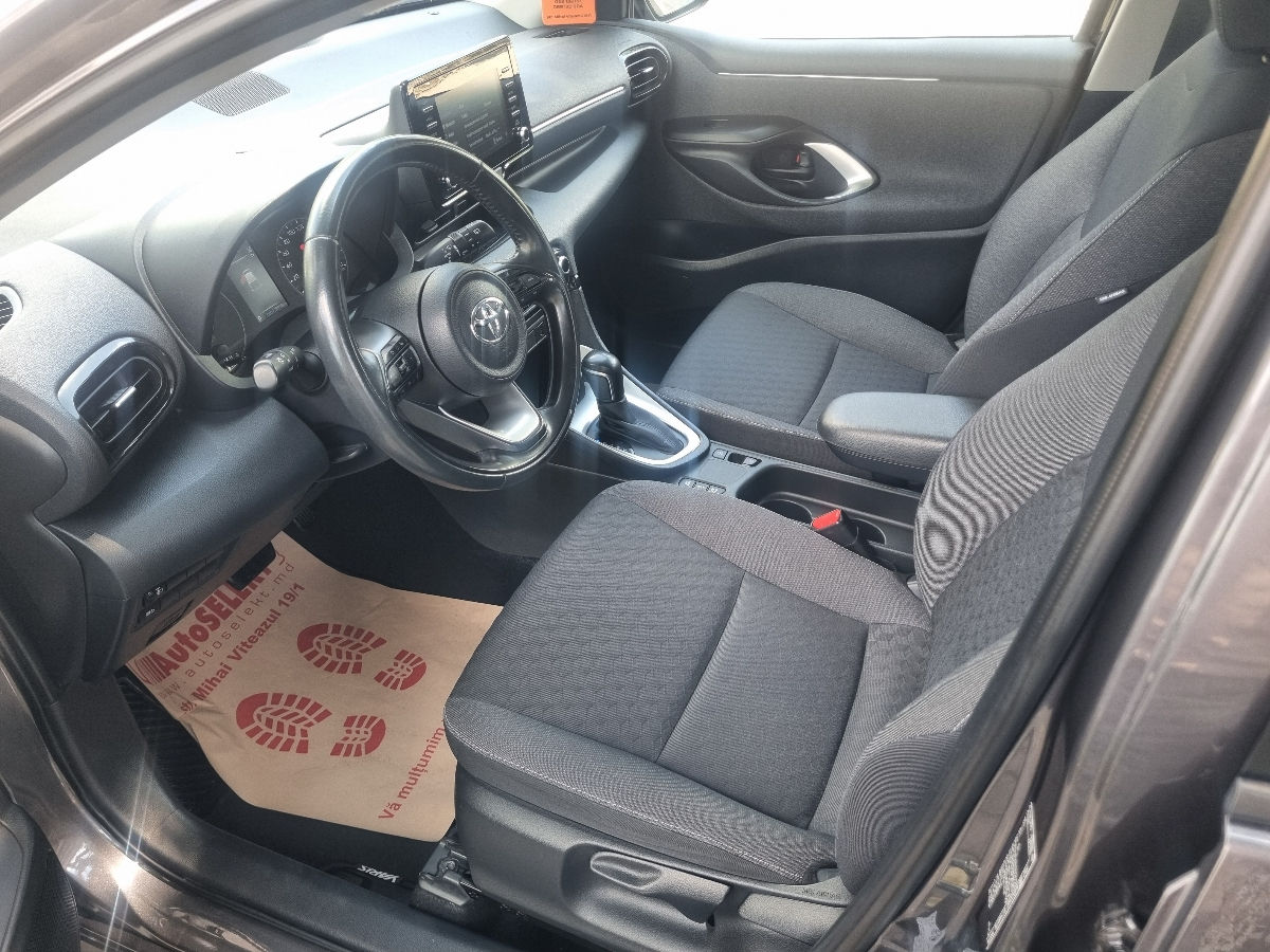 Toyota Yaris 2021 photo 9
