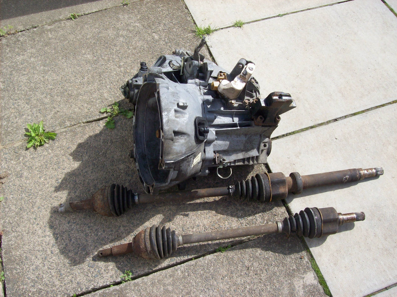 Ford transit piese   ford tranzit.. connect..  1994-2013 2,5 2,4 2.2 foto 1