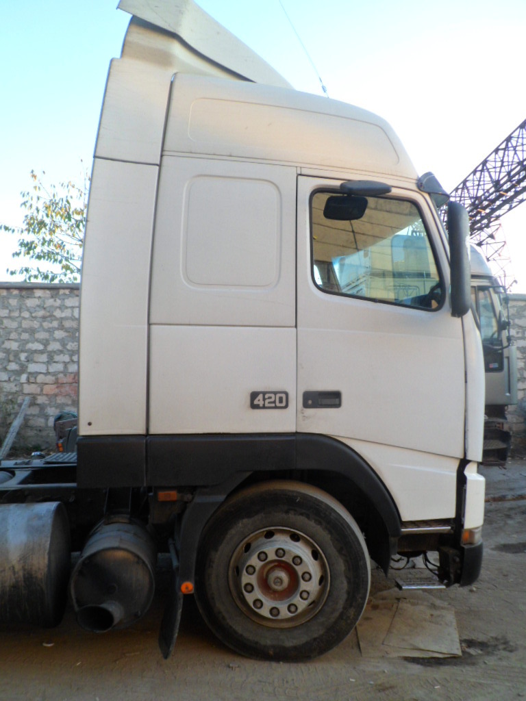 Piese pe volvo fh12 340 380 420.euro5 440. foto 2