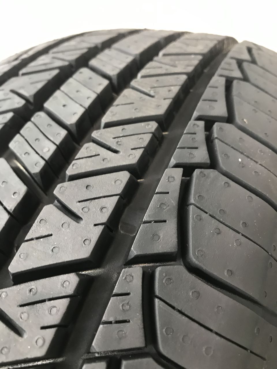 215/65 R16 Riken 4x4 Road 701 (Michelin Group)/ Доставка, livrare toata Moldova foto 4