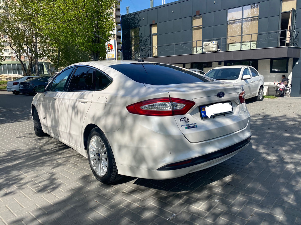 Ford Fusion фото 3