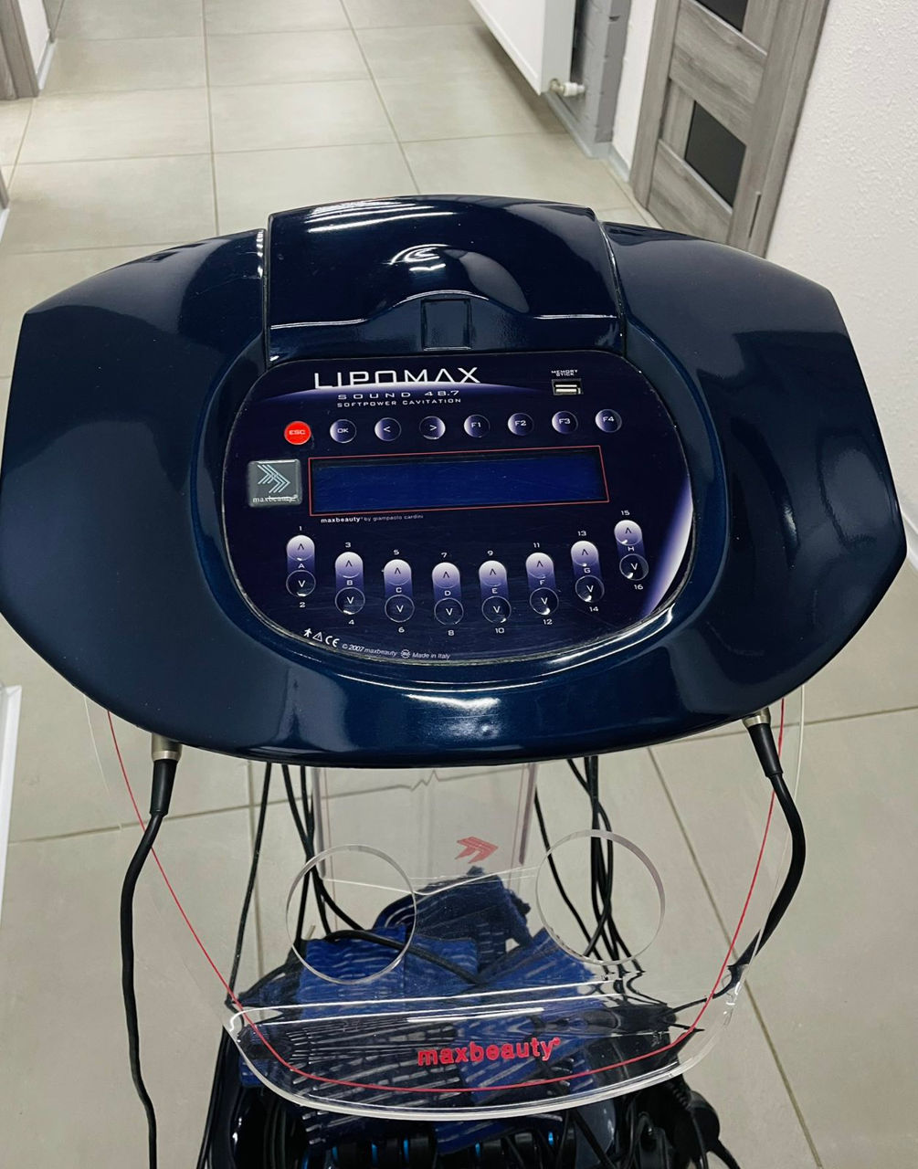 Продаю профессиональный аппарат для кавитации Lipomax Soft Power Cavitation Sound 48.7/11. фото 0