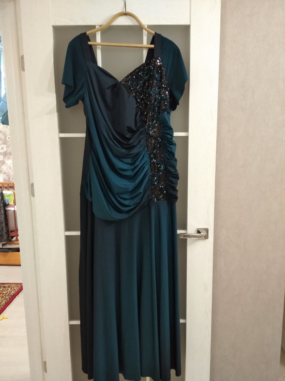 Нарядное платье. Большой размер.