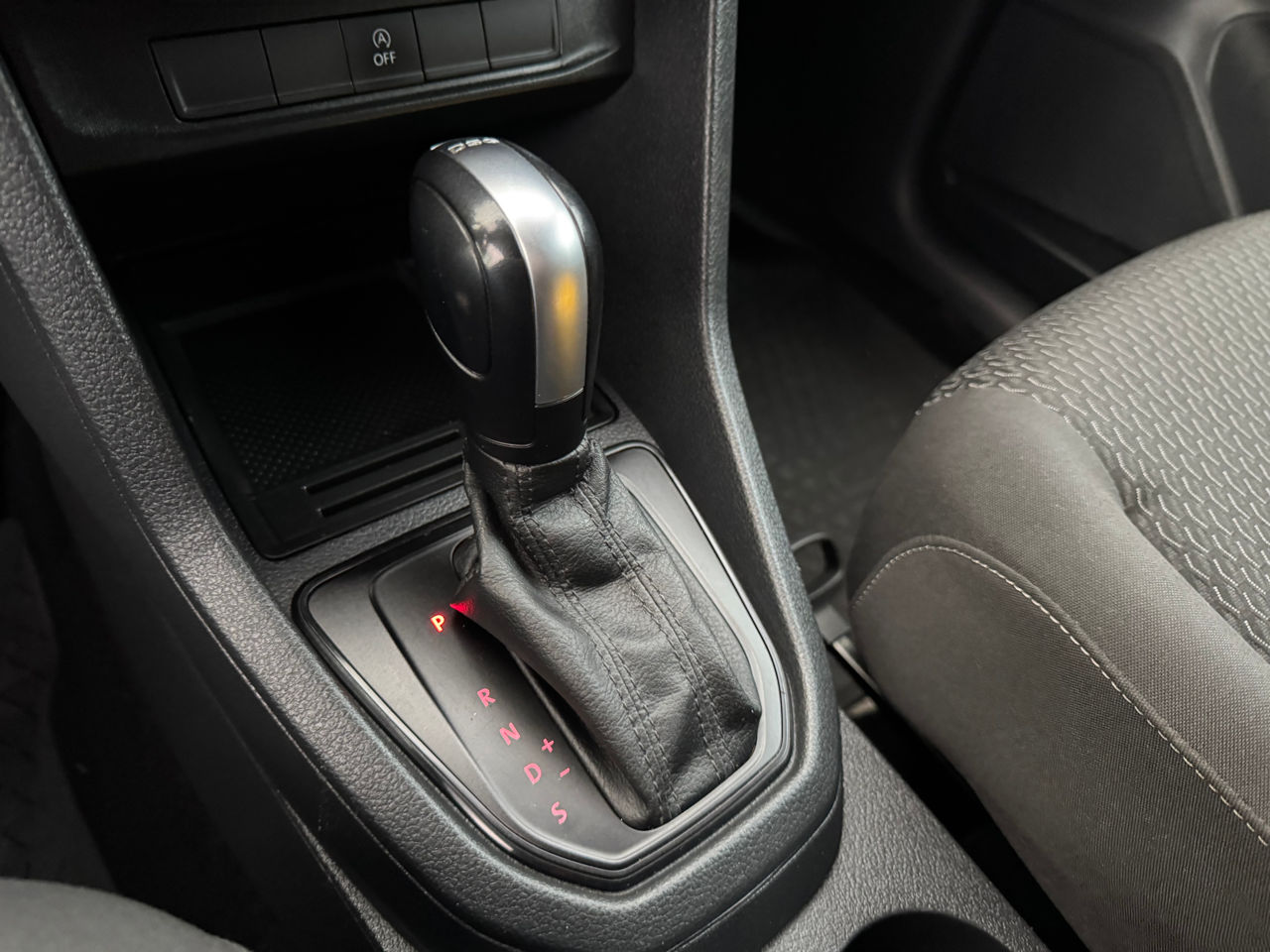 Volkswagen Caddy фото 8