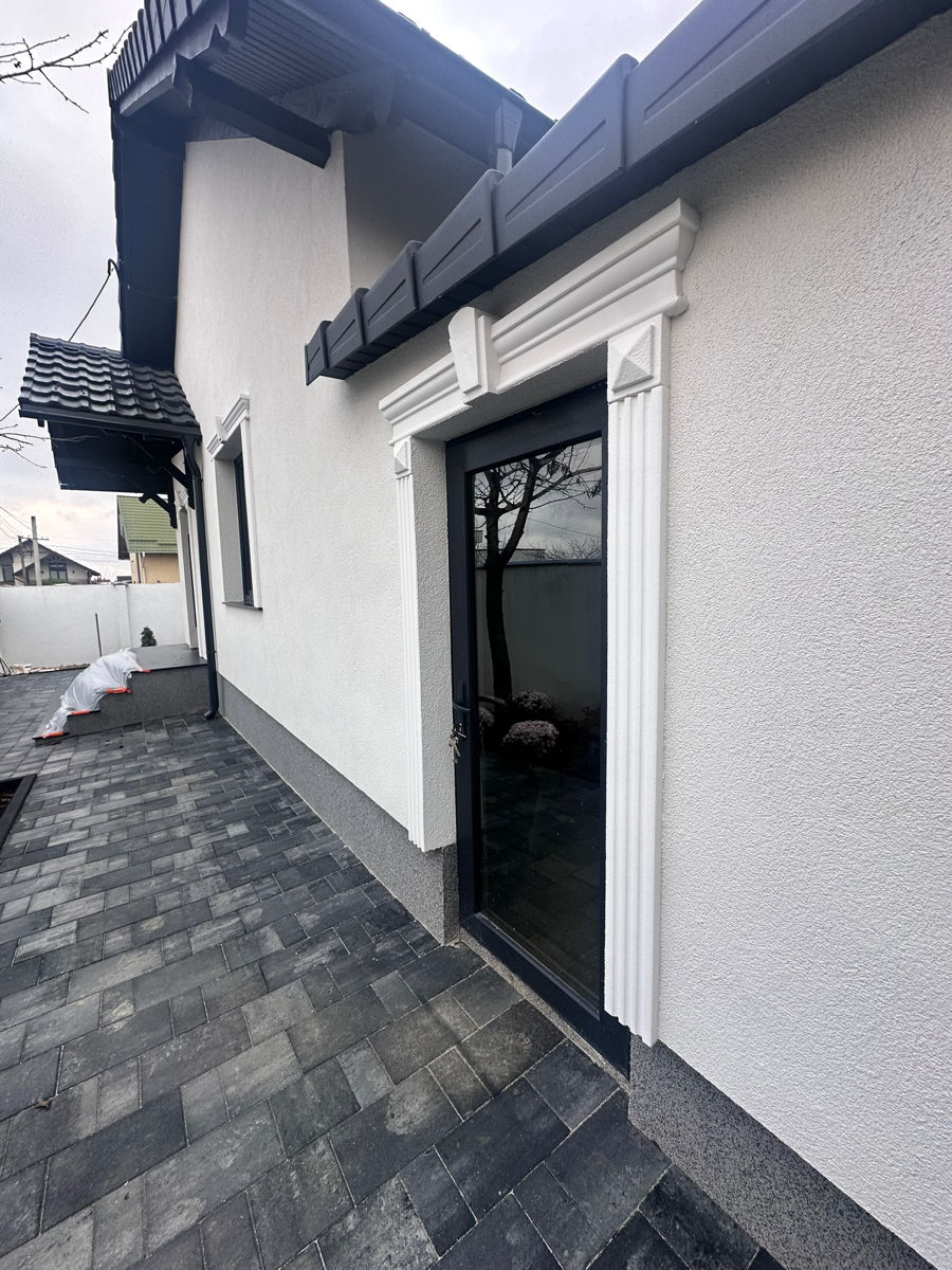 Vând Casă La Sol Dumbrava Luceafărul Vizavi de Poiana domnească