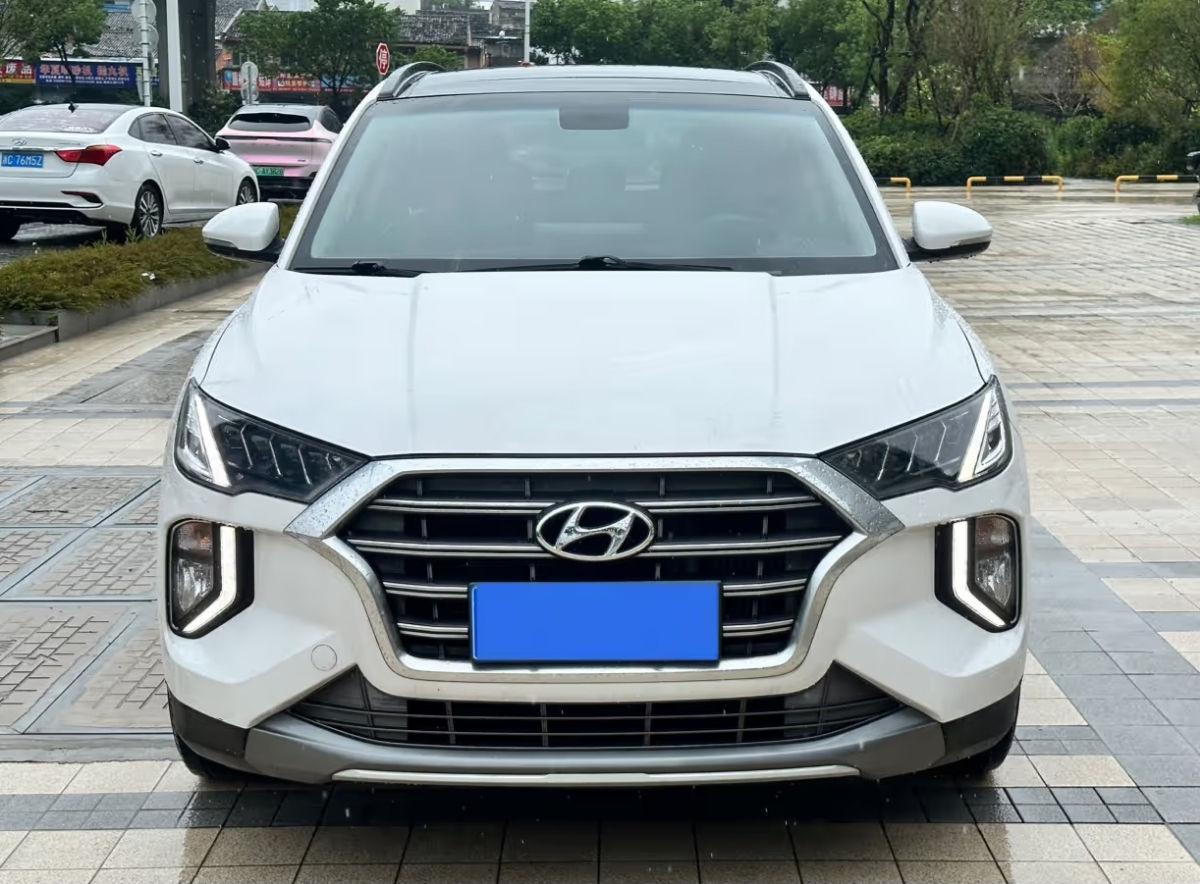 Hyundai Tucson foto 1