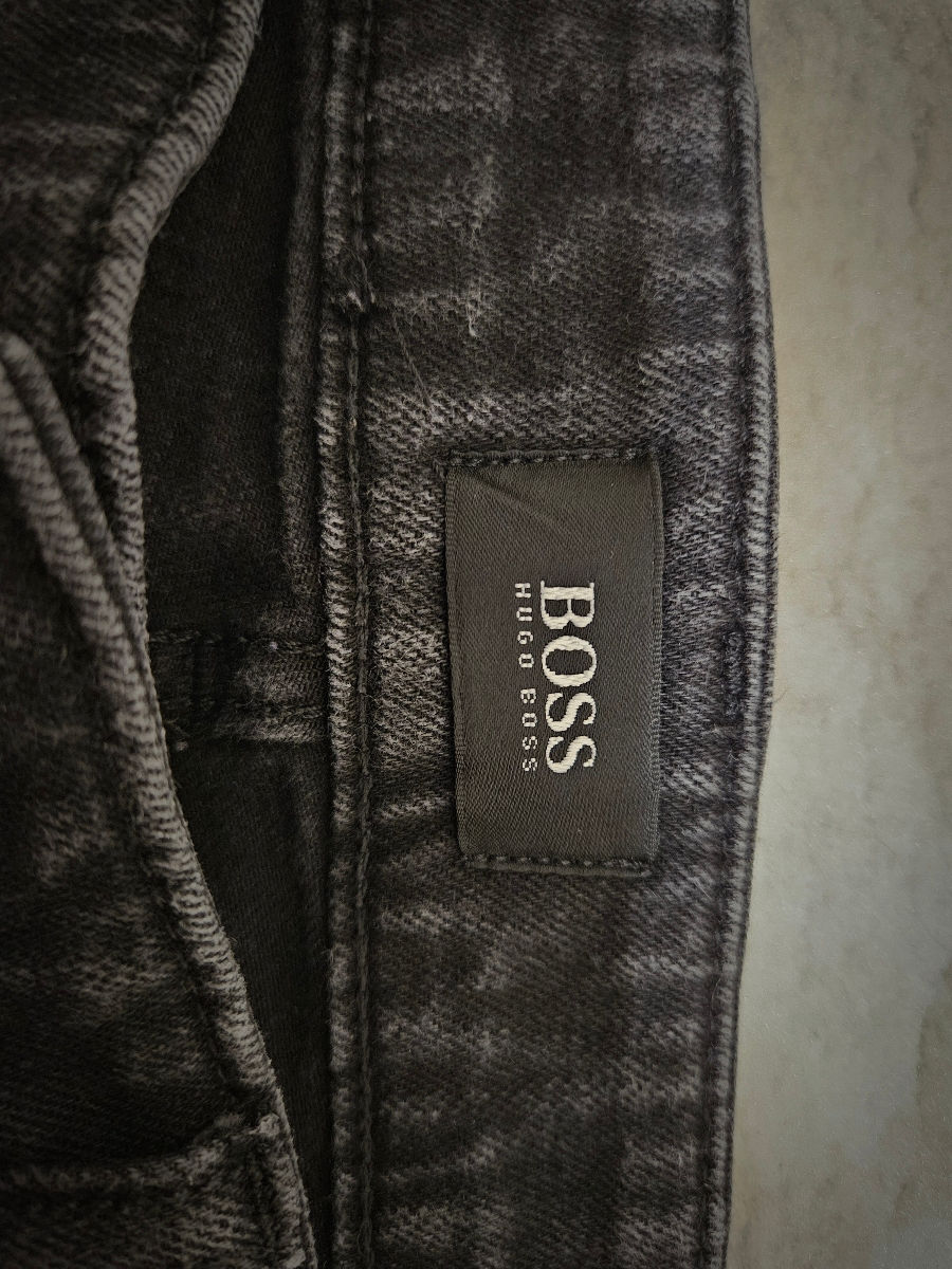 Blugi Hugo Boss foto 2