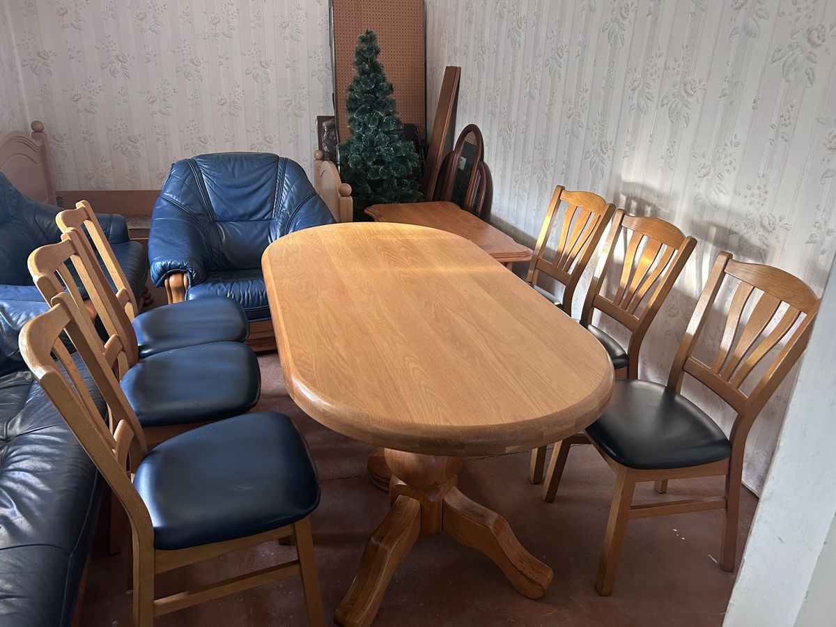 Vand masa cu 6 scaune din lemn masiv foto 0