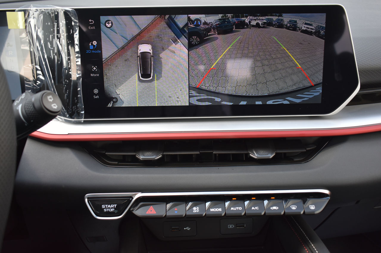 Geely Coolray foto 10