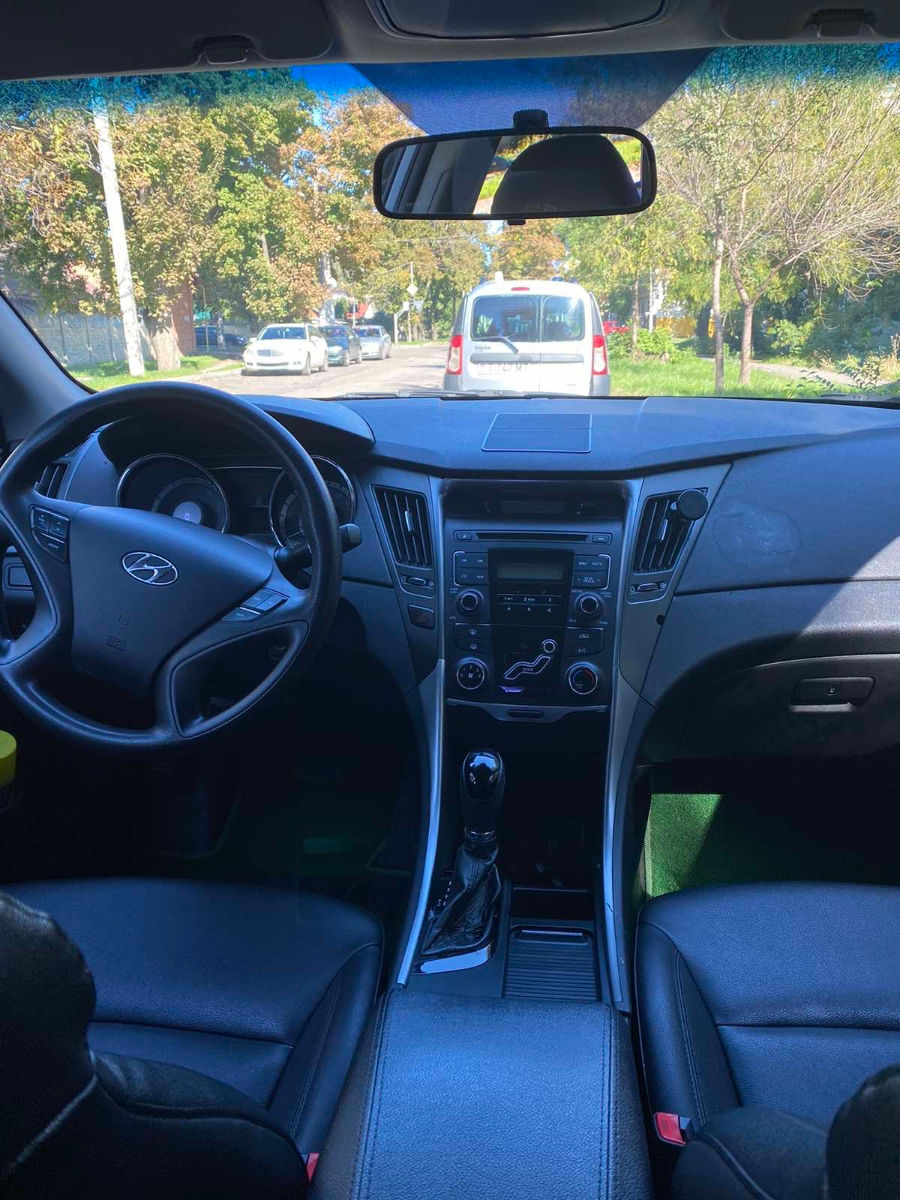 Hyundai Sonata фото 9