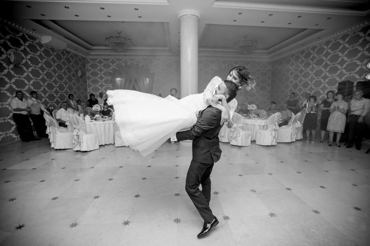 Dansul mirilor! Primul dans de nunta! Первый свадебный танец! foto 2