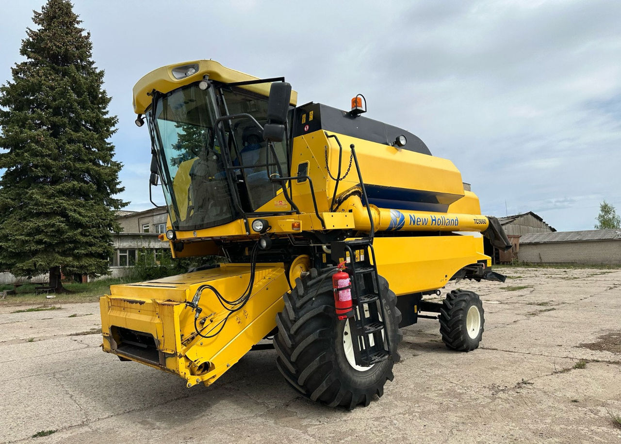 New Holland TC5060 foto 0
