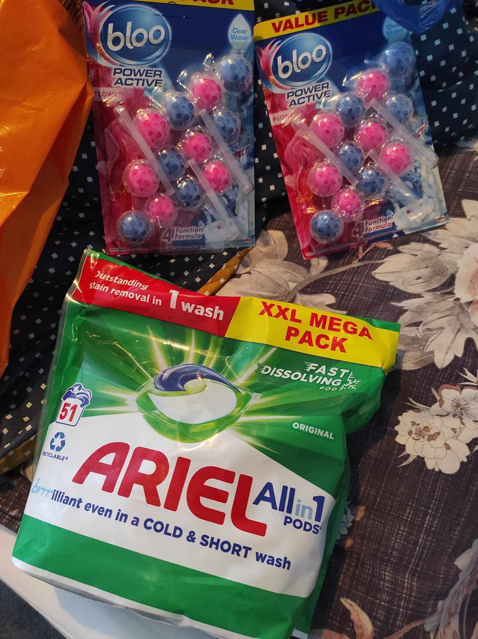 Ariel Capsule 39-51bucăți,Vanish Oxi Action 1,35kg, Lenor 570gr, aduse din Marea Britanie (Anglia) foto 0