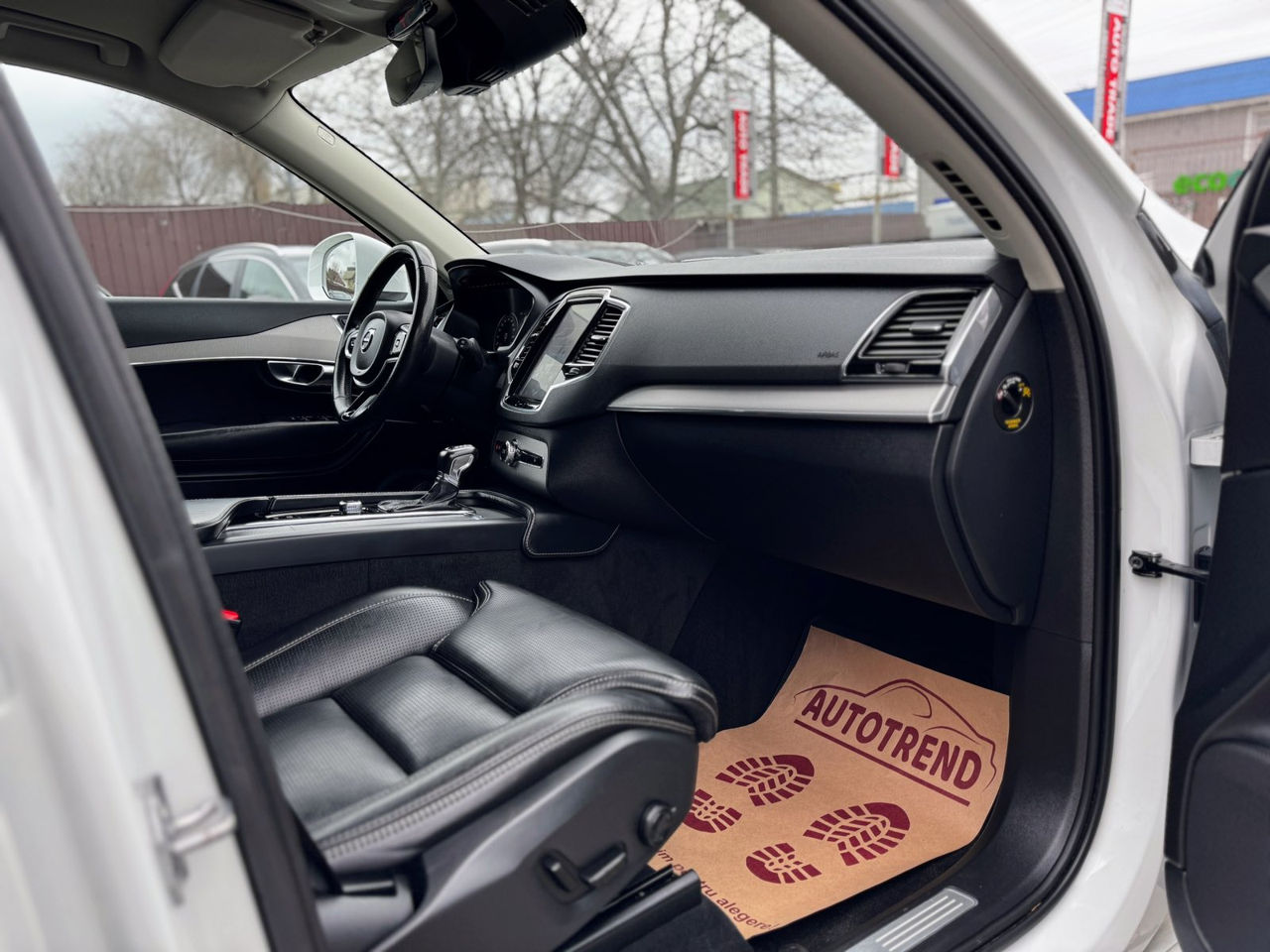Volvo XC90 foto 7