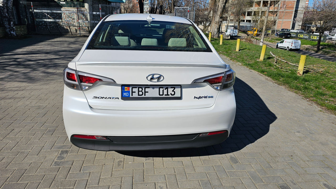 Hyundai Sonata foto 2