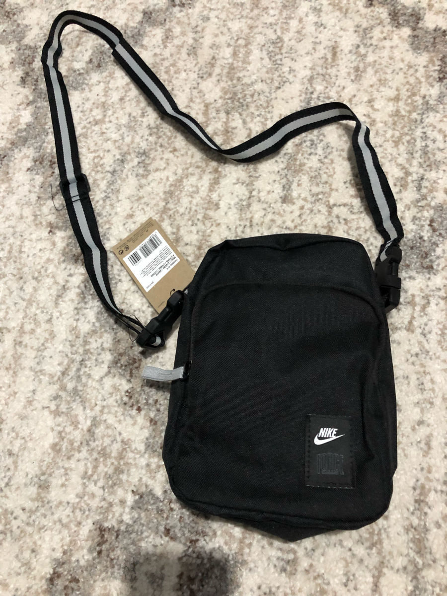 Барсетка Nike новая, оригинал.