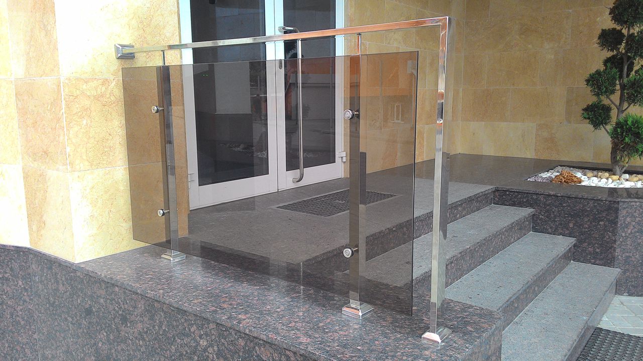 Balustade din Inox , Sticla , Plexiglas !!! Перила из нержавейки , плексиглас и стекла foto 4