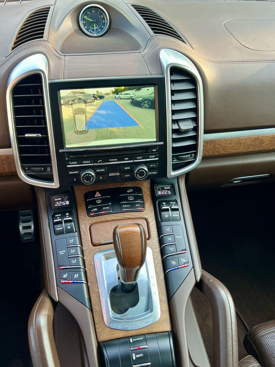 Porsche Cayenne foto 8