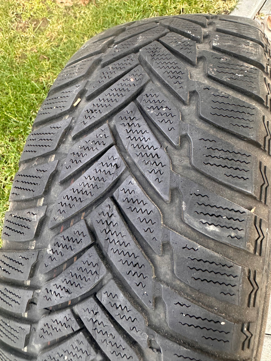 Зима Dunlop 205/55/16 foto 1