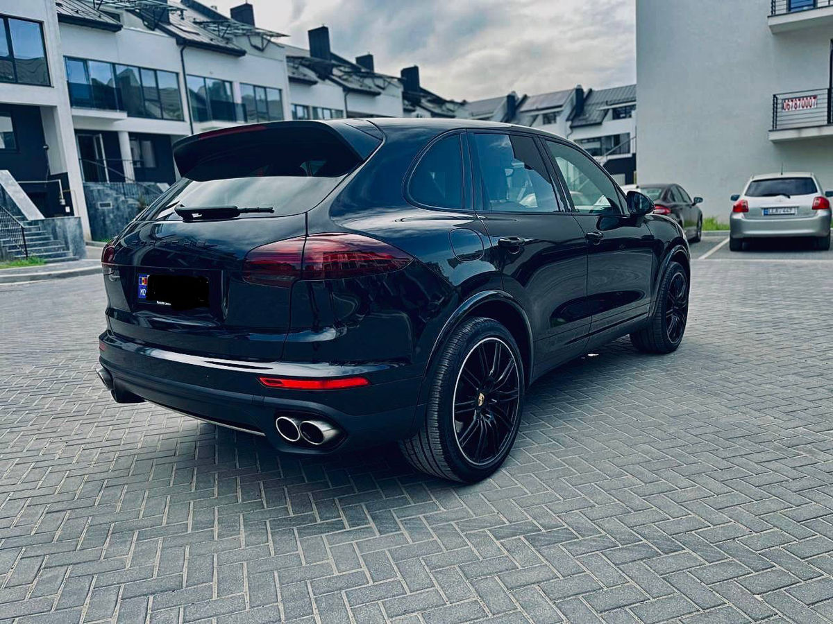 Porsche Cayenne foto 2