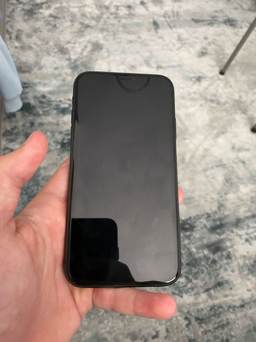 Vand iphone 11 foto 0