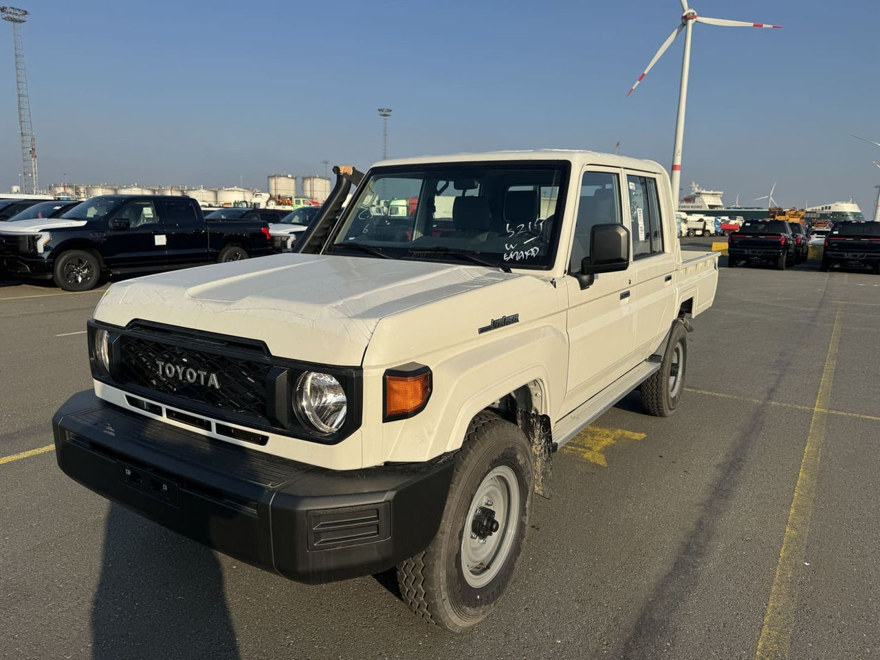 Toyota Land Cruiser foto 0