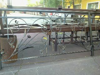 Fabricăm și montăm la comanda gratii la ferestre de la 700 lei m2 balustrade de la 600 lei m фото 2