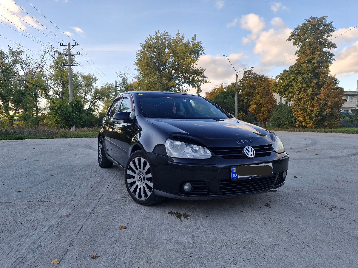 Volkswagen Golf фото 0