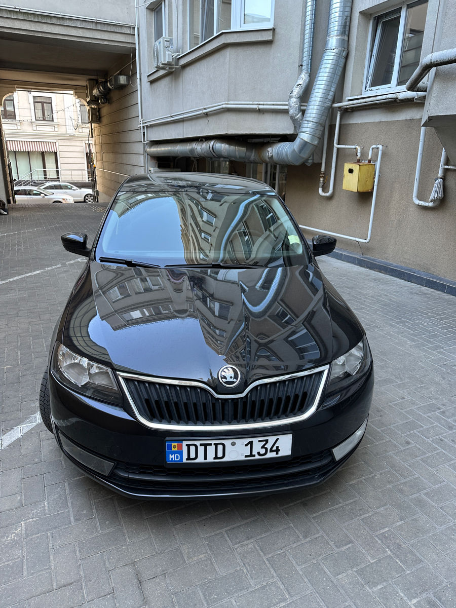 Skoda Rapid foto 0