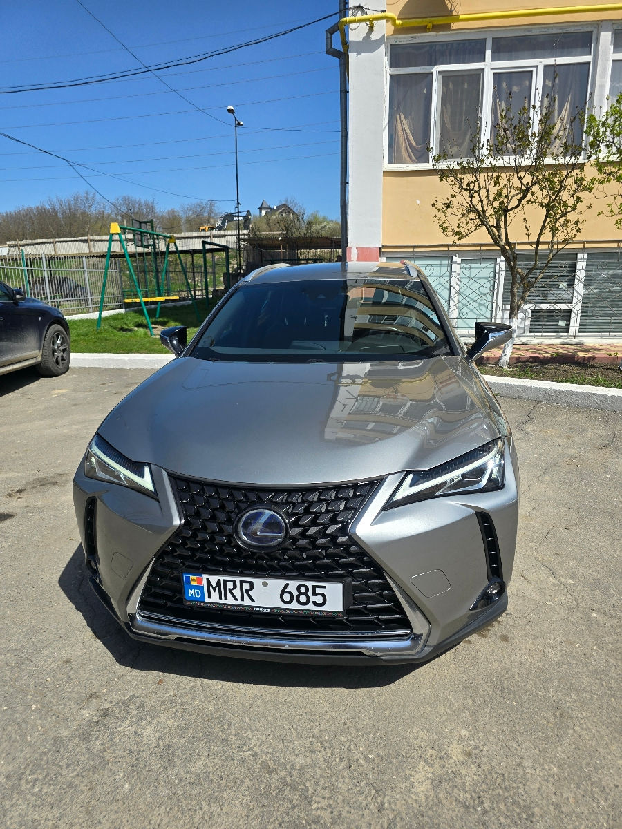 LexusUX
