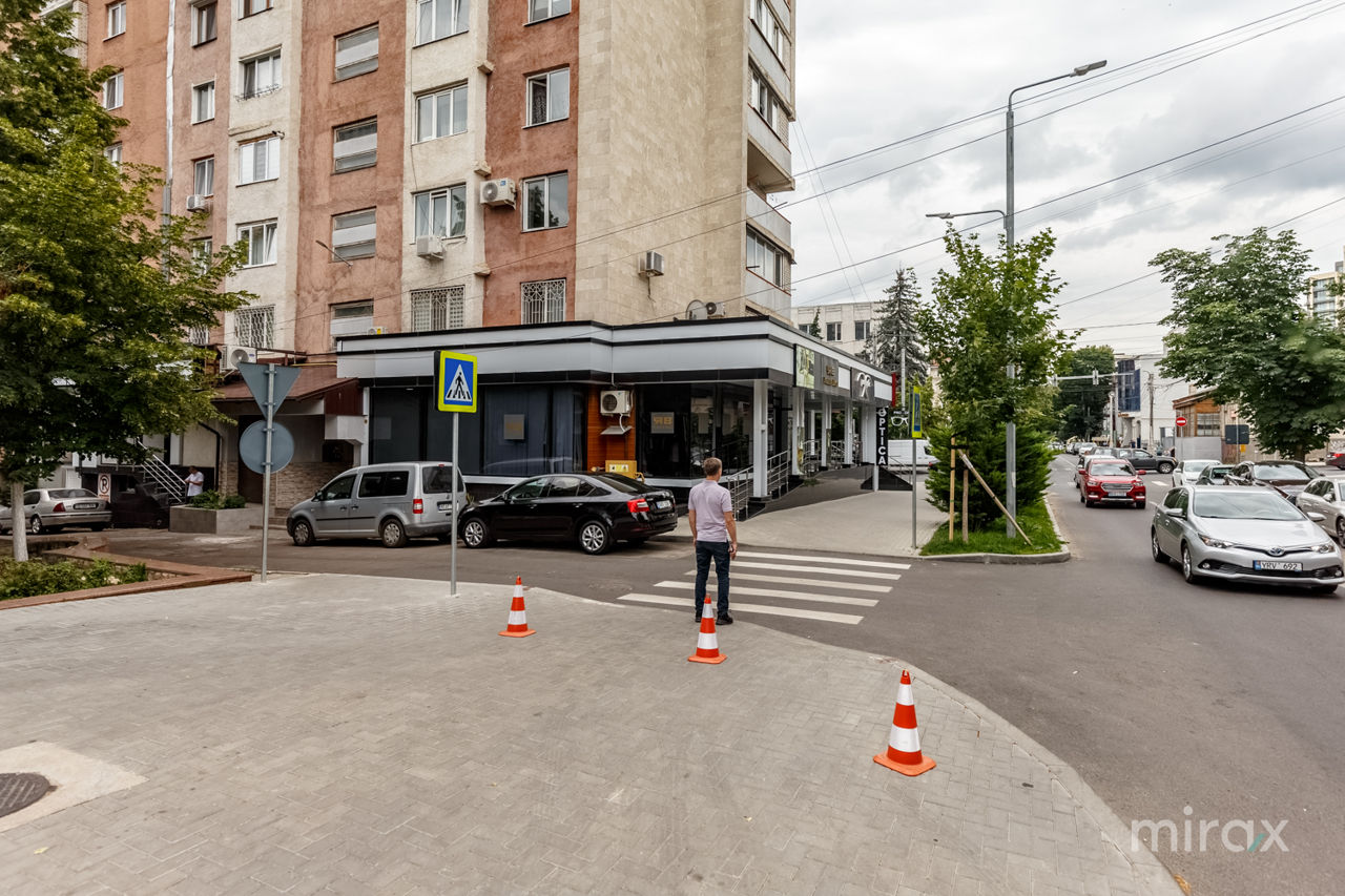 Se dă în chirie spațiu comercial pe str. Bănulescu Bodoni, Centru, Chișinău foto 13