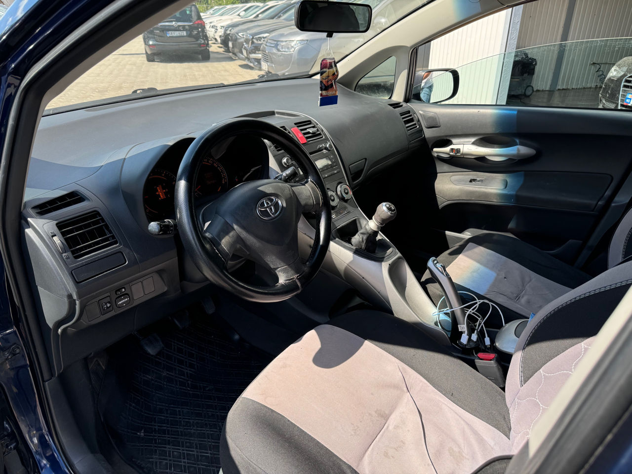 Toyota Auris foto 6