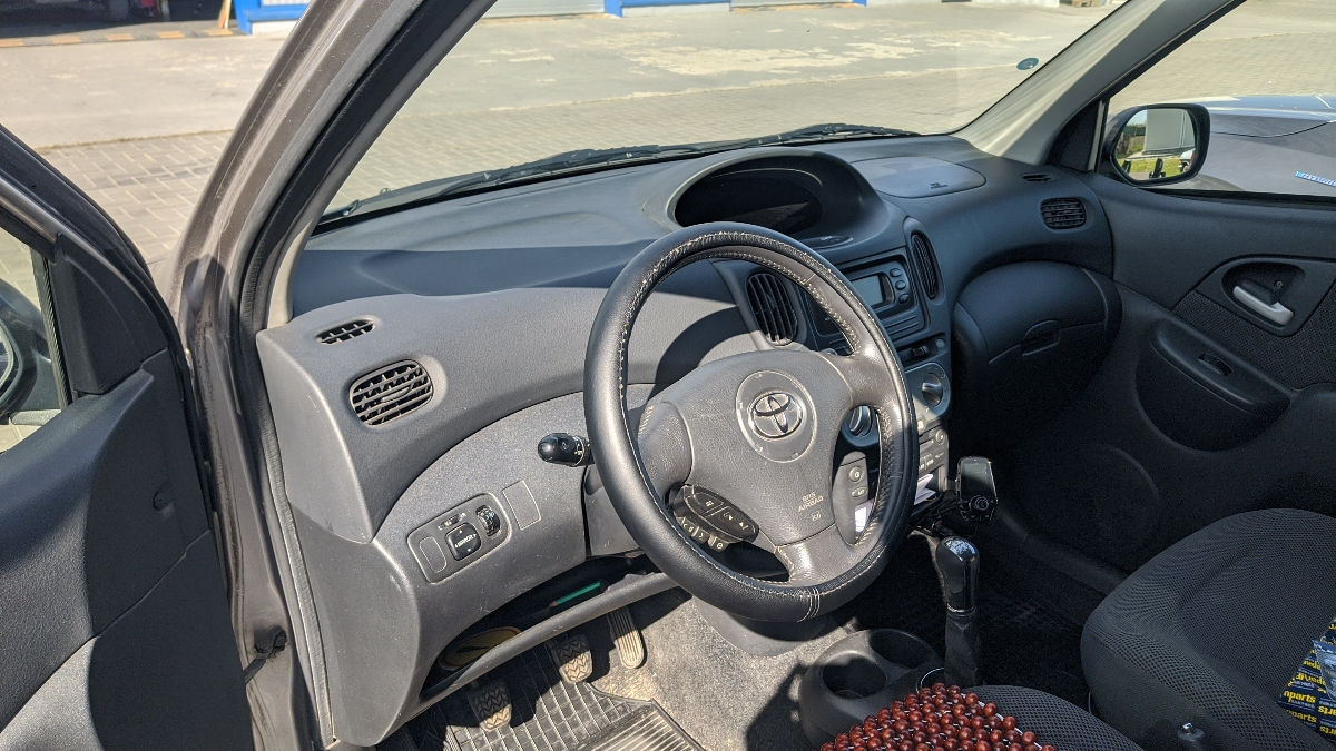 Toyota Yaris Verso foto 5