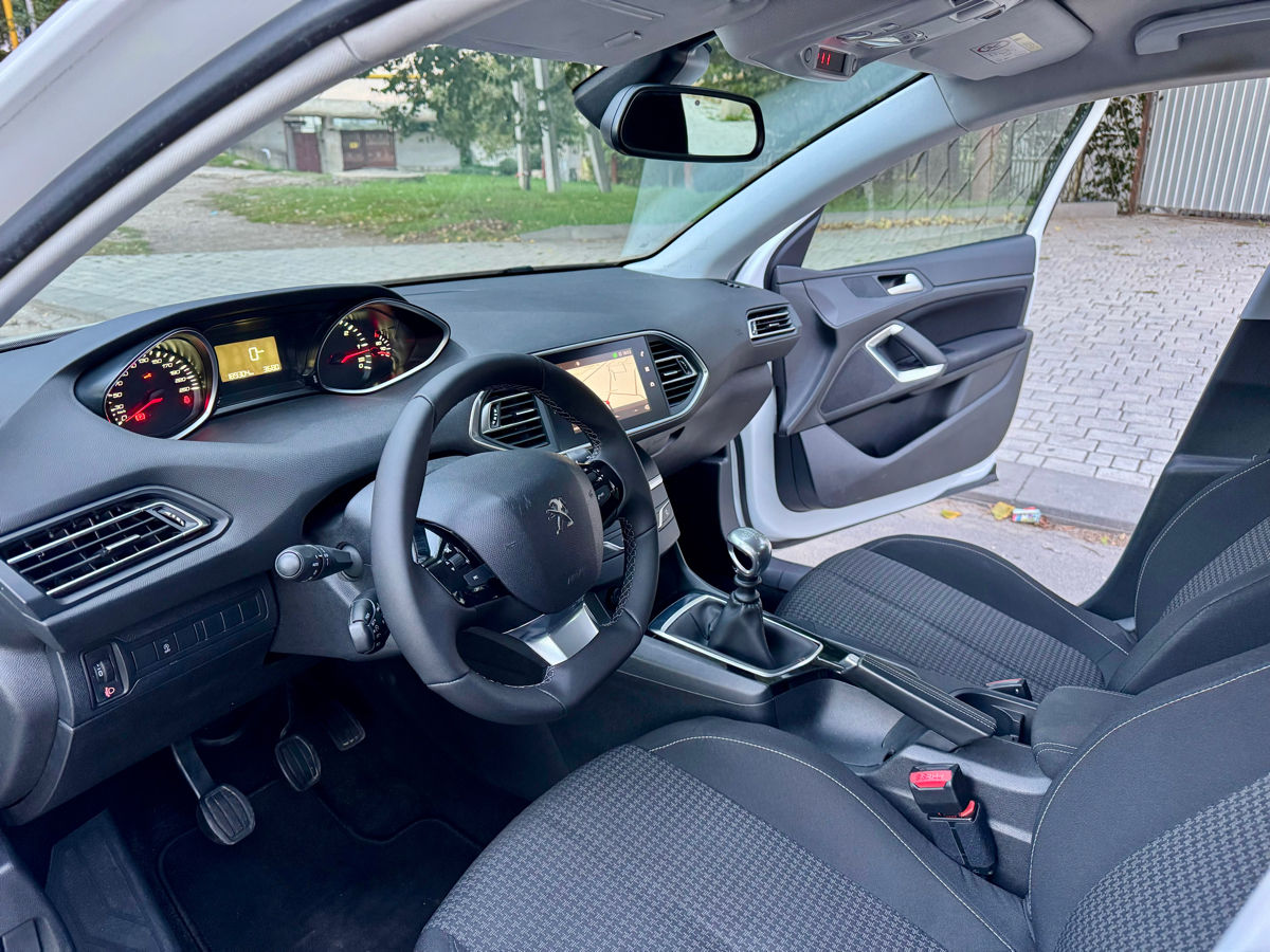 Peugeot 308 foto 4