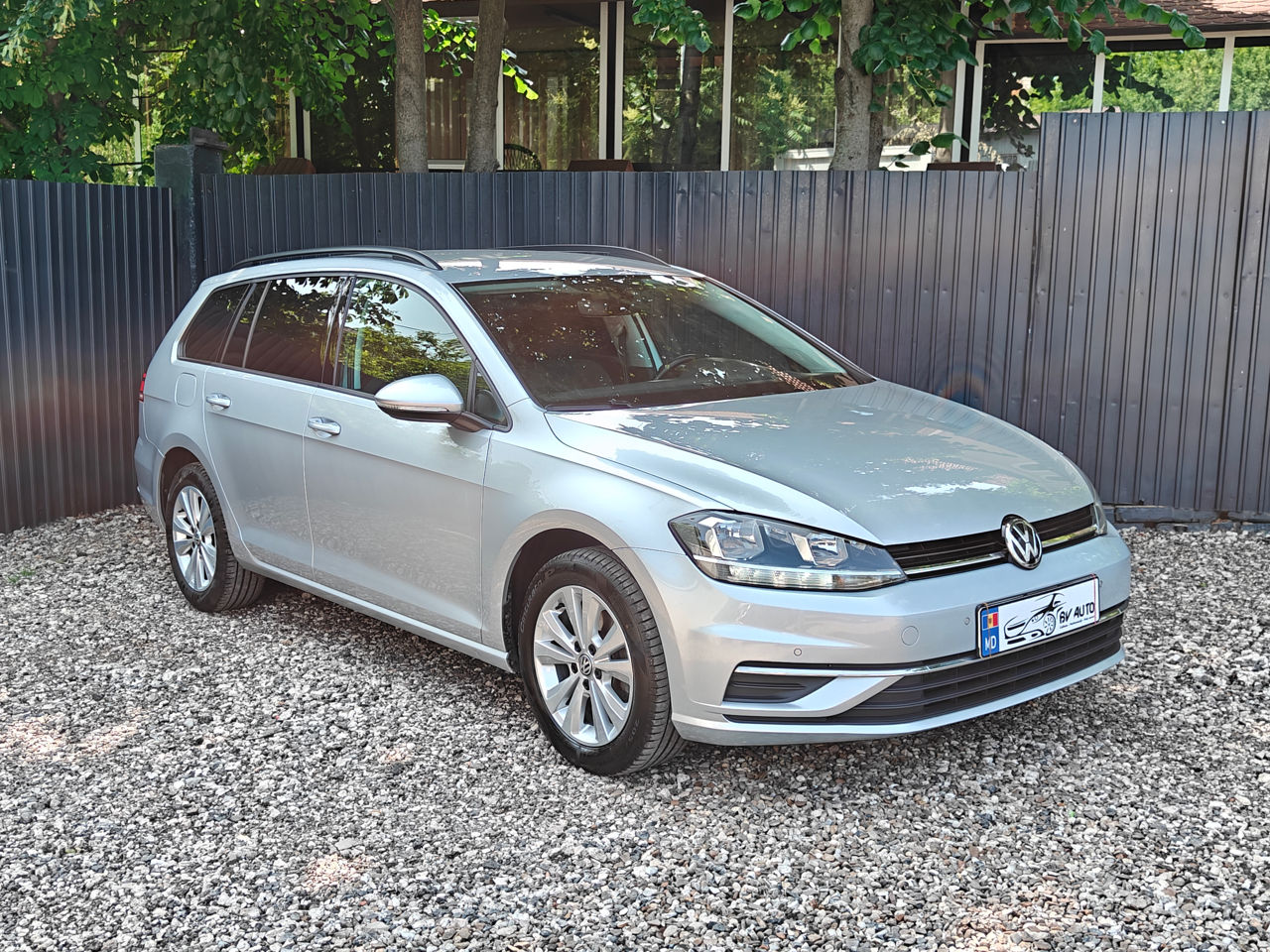Volkswagen Golf foto 0