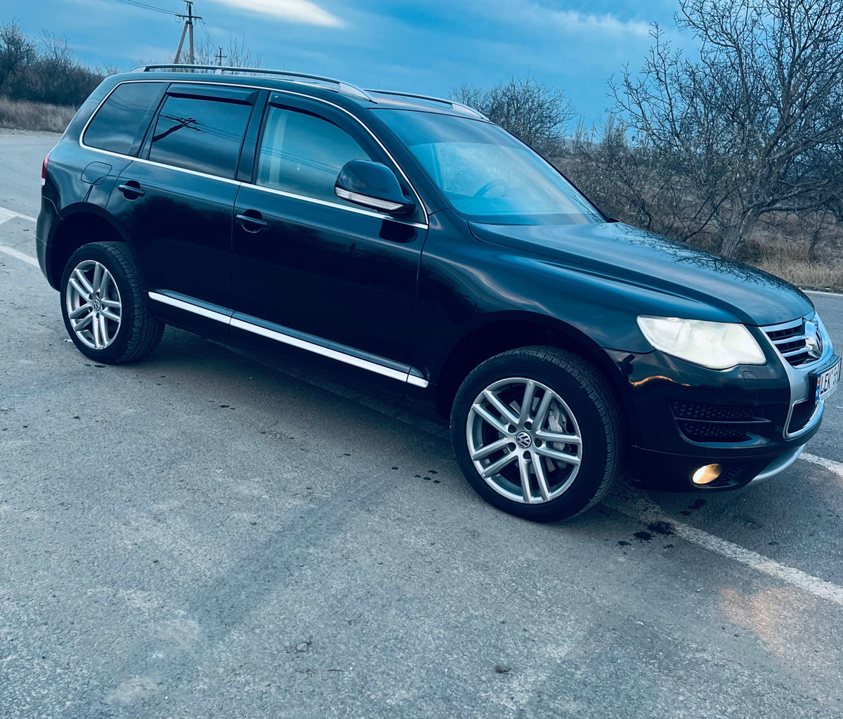 Volkswagen Touareg foto 1
