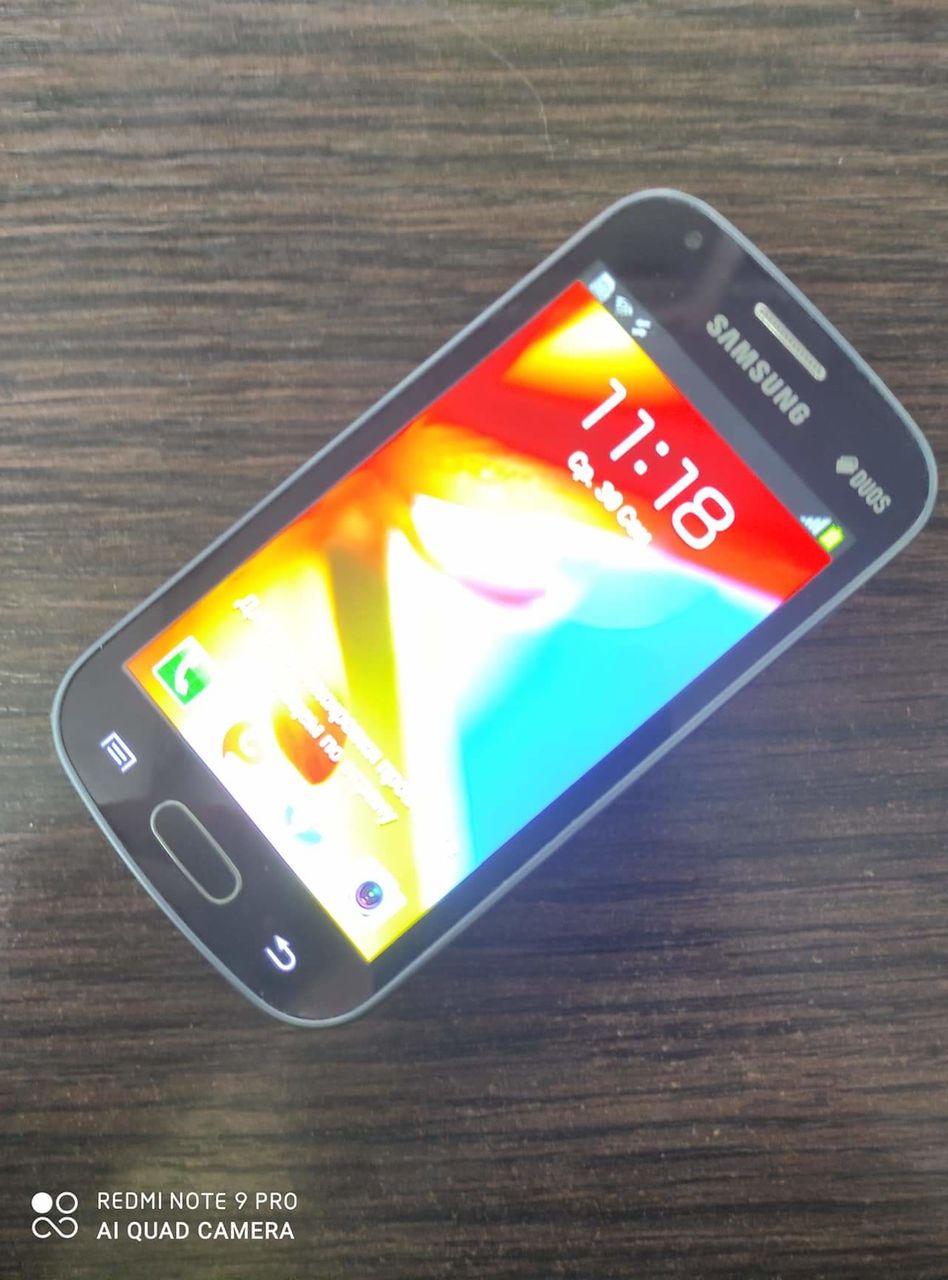 Samsung Gt S7562