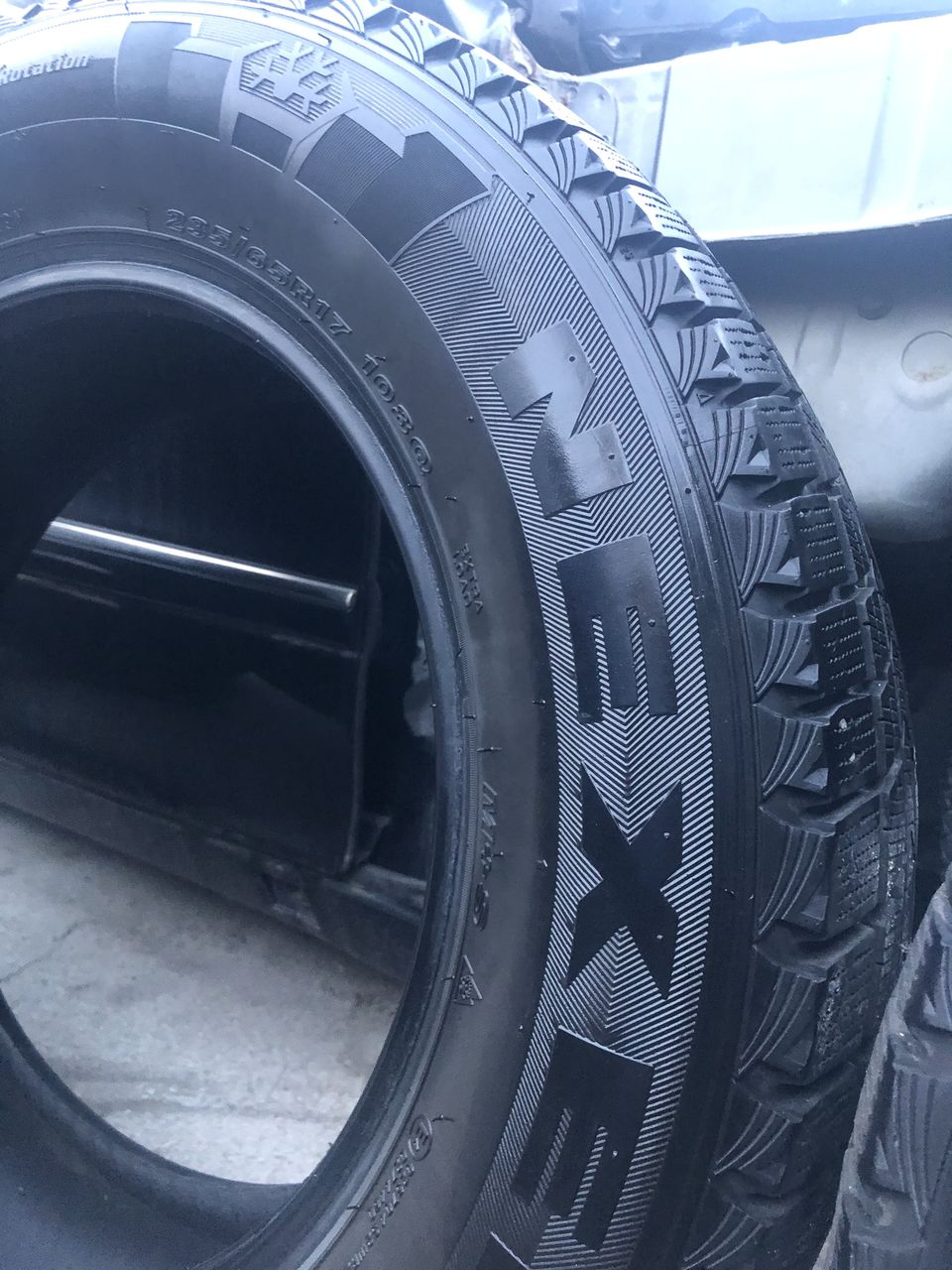 235/65 R17