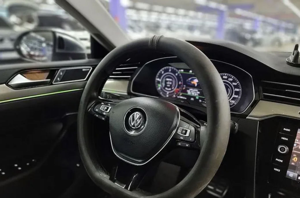 Volkswagen Arteon foto 5