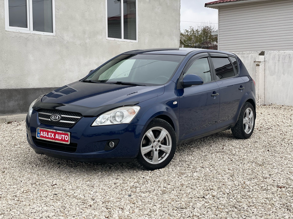 KIA Ceed foto 0