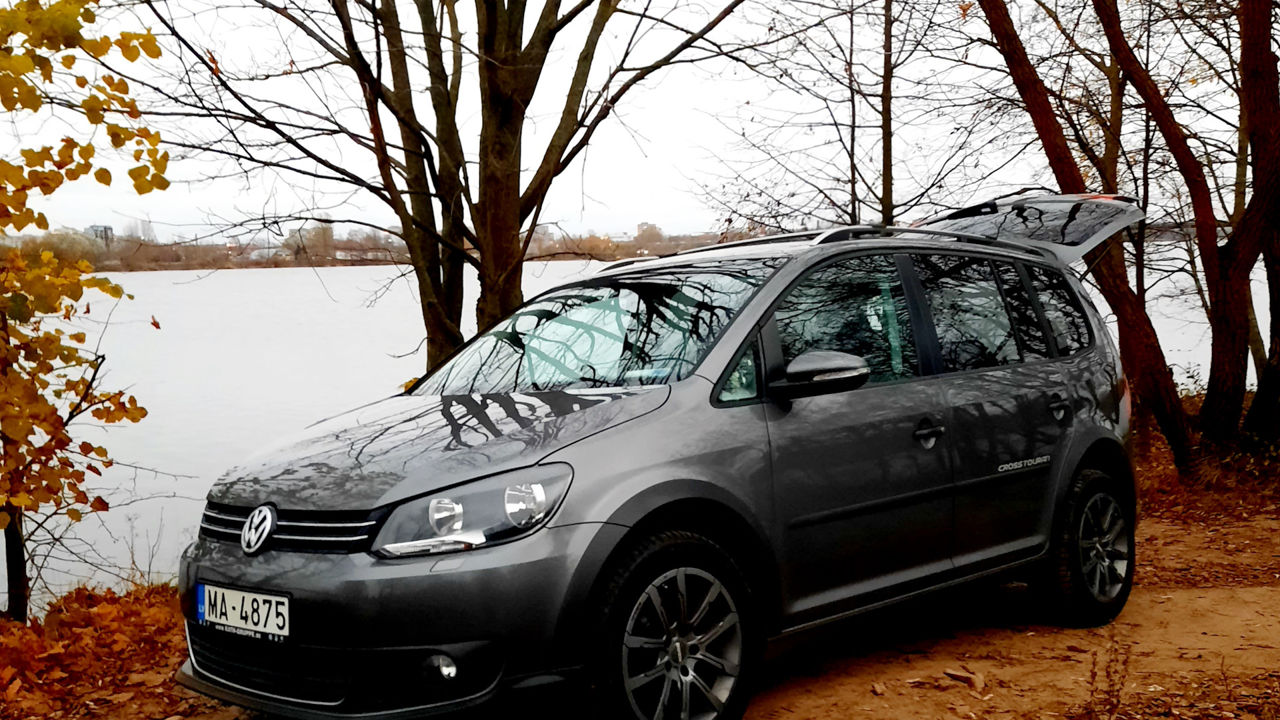 Volkswagen Touran foto 8