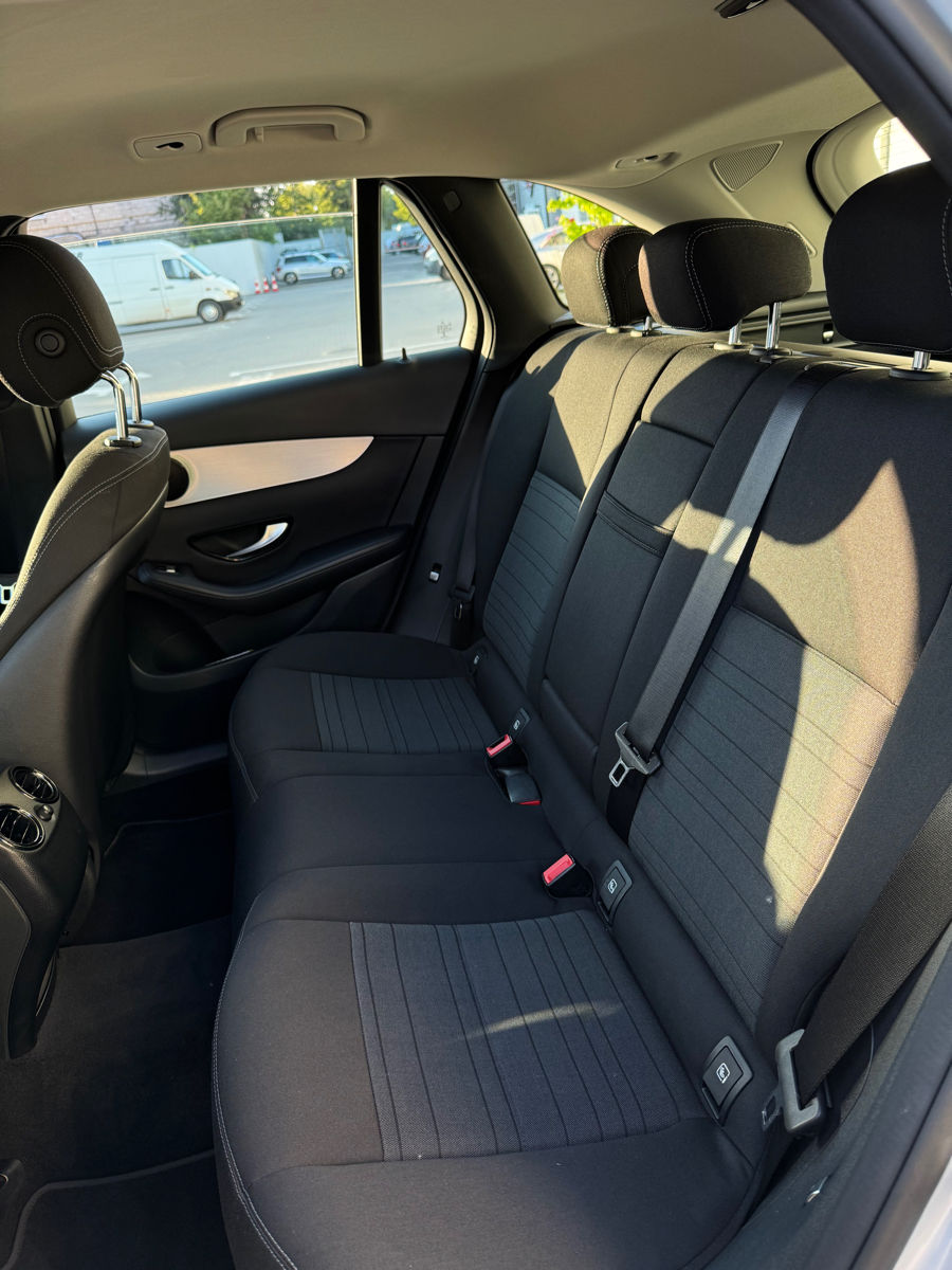 Mercedes GLC foto 3