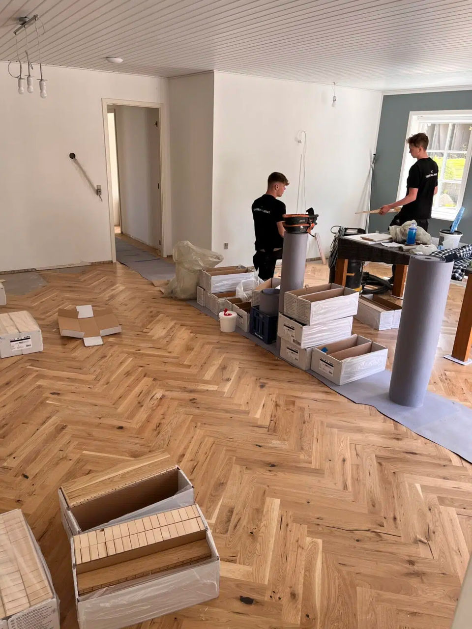 Parchet, laminat, pardoseli SPC, vinil înstalăm foto 2