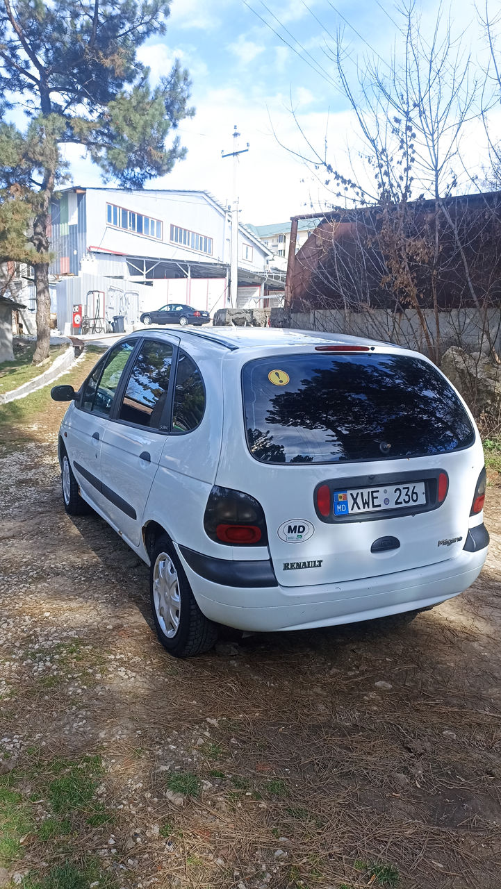 Renault Megane foto 3