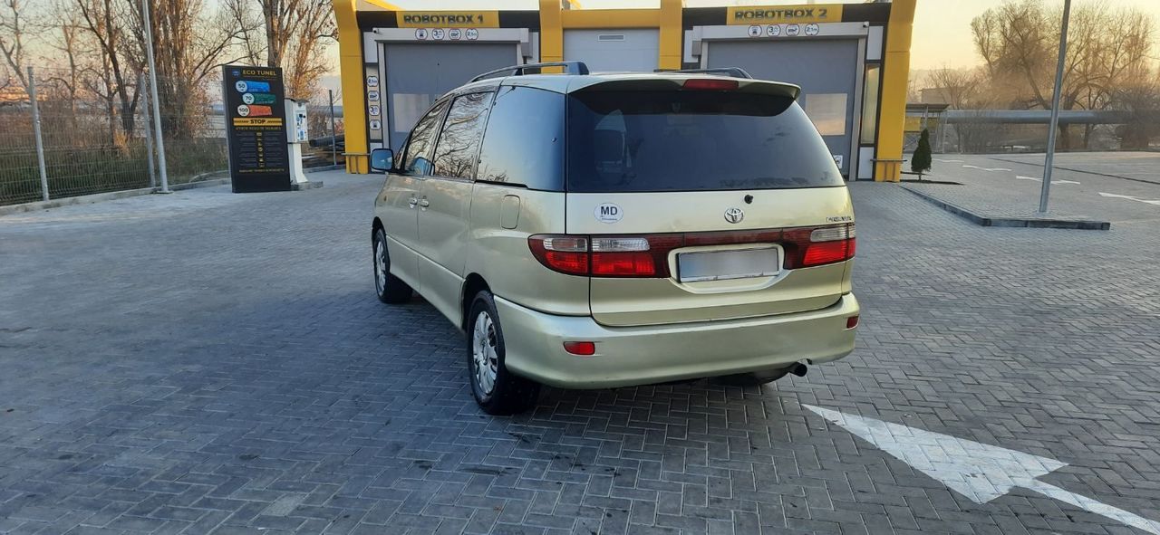 Toyota Previa foto 5